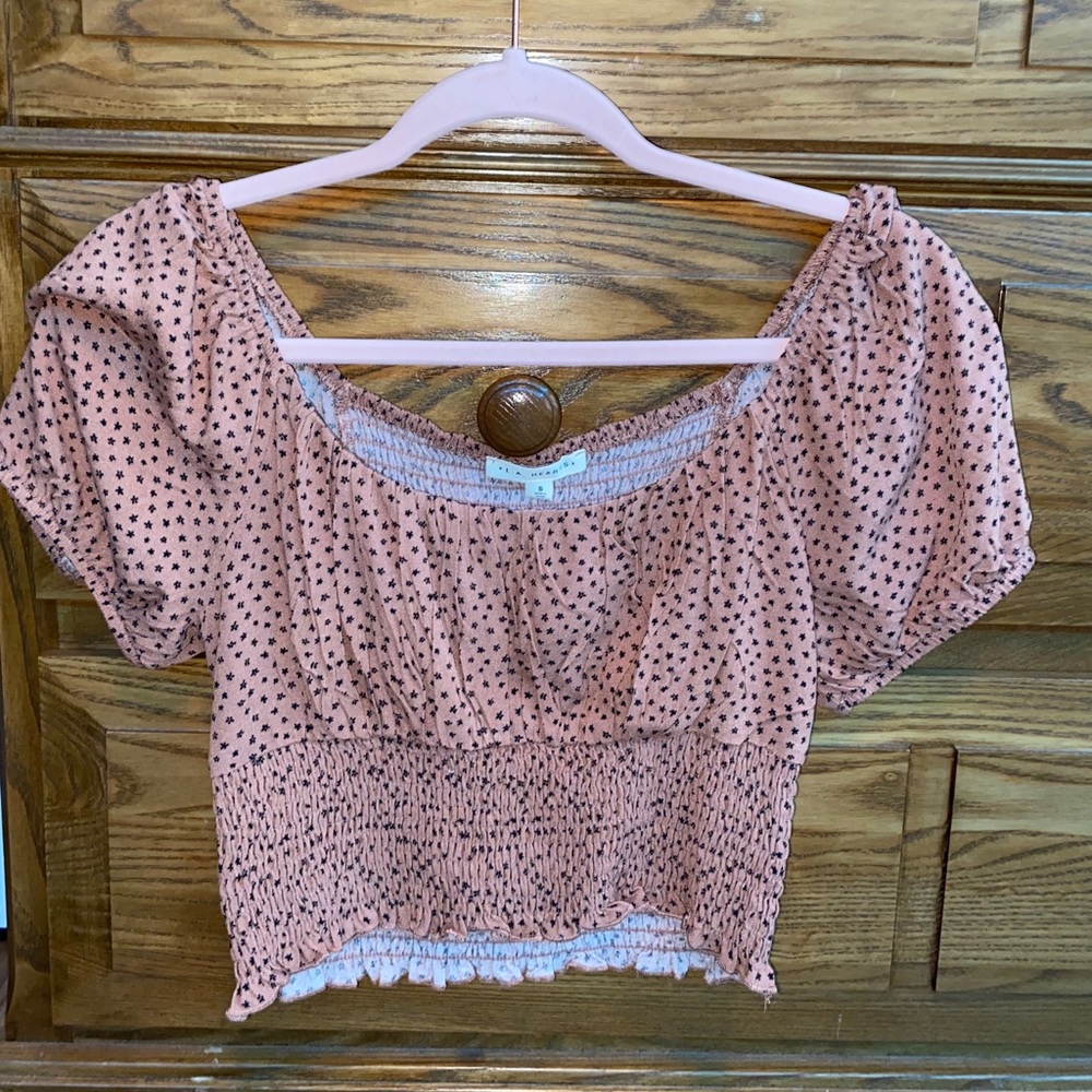 Off the shoulder pacsun crop shirt